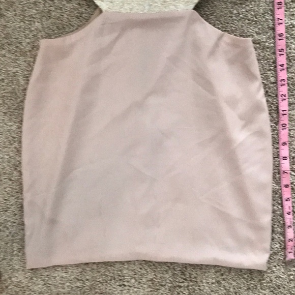 Short formal dress with cutouts on side • Naven - Picture 4 of 8